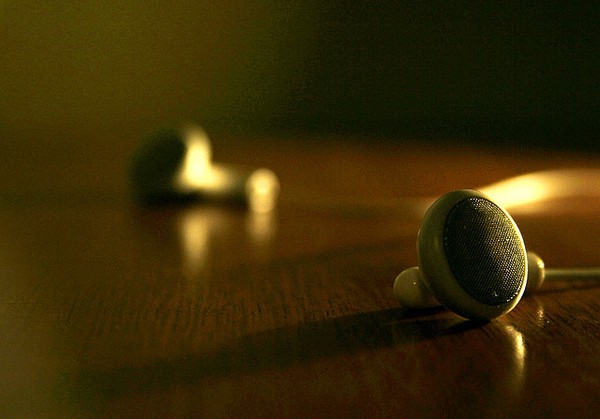 Creative Commons: https://j.mp/1gp1o9g